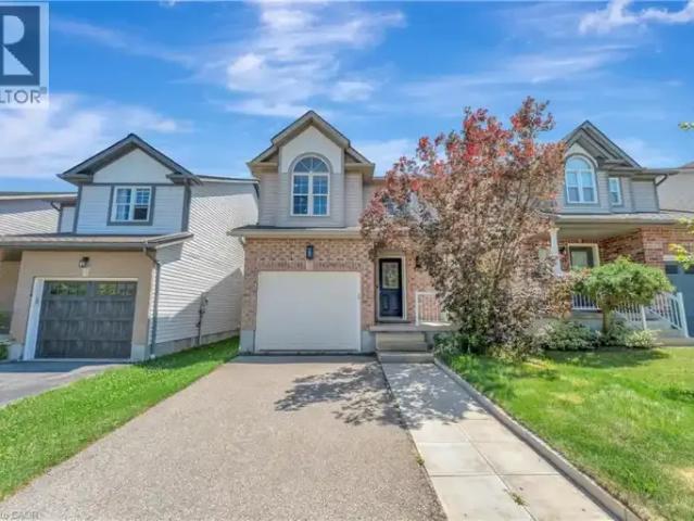 3 Bedroom House Waterloo ON 103179298
