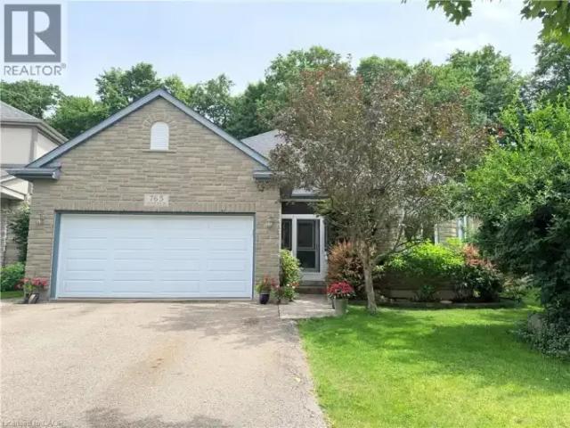 3 Bedroom House Waterloo ON 103368102