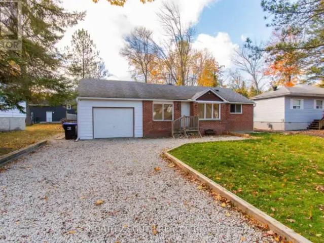 3 Bedroom House Wasaga Beach ON LS99507082