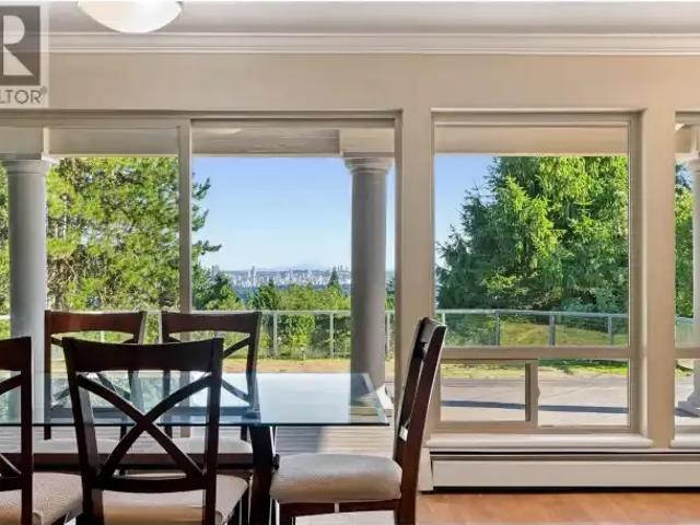 3 Bedroom House West Vancouver BC LS104864349