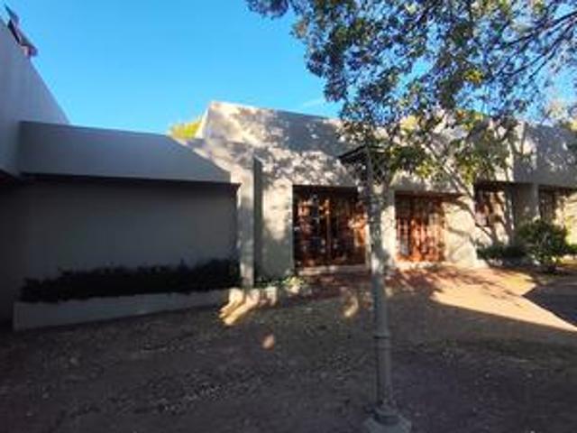 3 bedroom house with a 1 bedroom flat