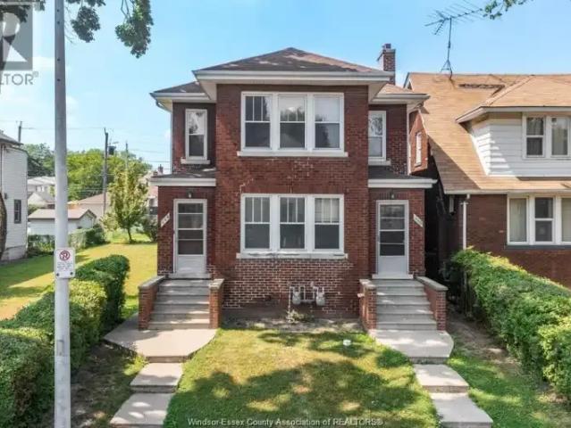3 Bedroom House Windsor ON 101877883
