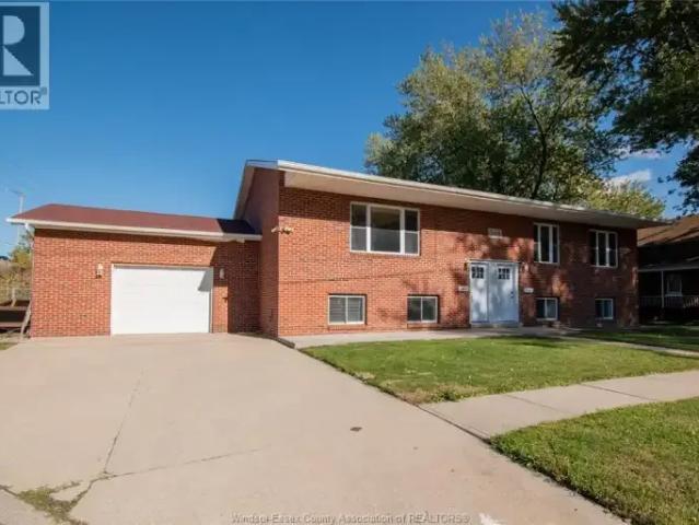 3 Bedroom House Windsor ON 101879057