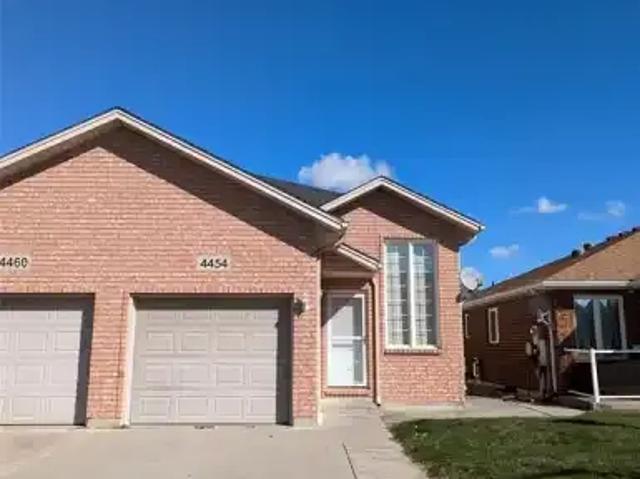 3 Bedroom House Windsor ON 101986842