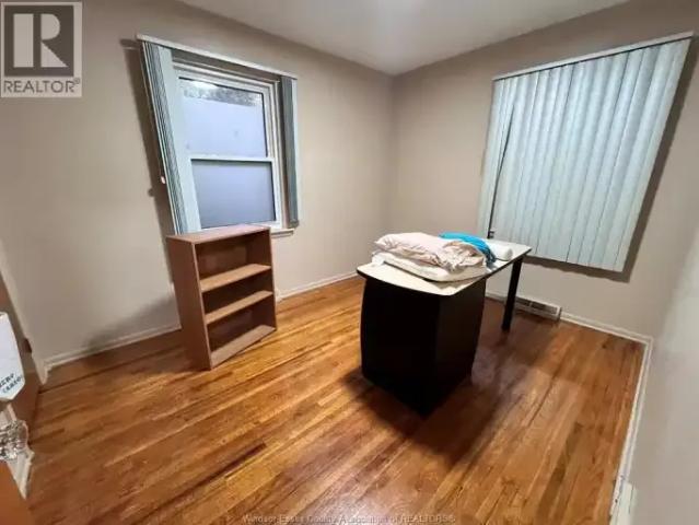 3 Bedroom House Windsor ON 102468566