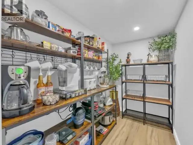3 Bedroom House Windsor ON 102795016