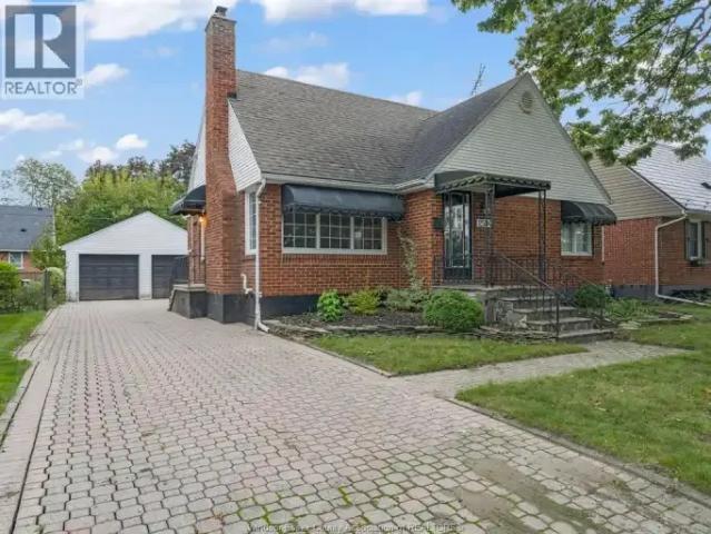 3 Bedroom House Windsor ON 103487760