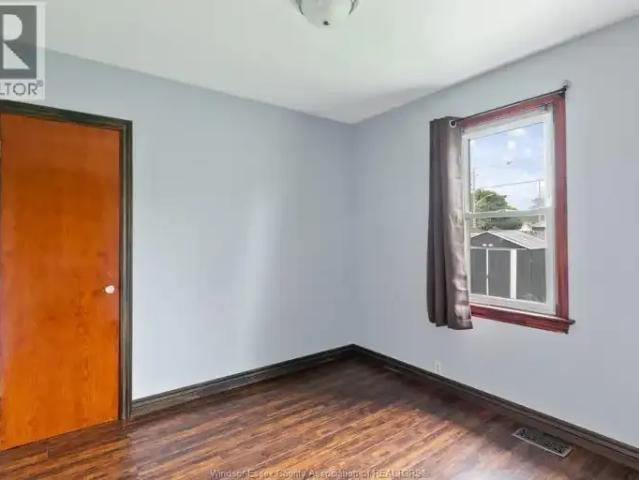 3 Bedroom House Windsor ON 103091776