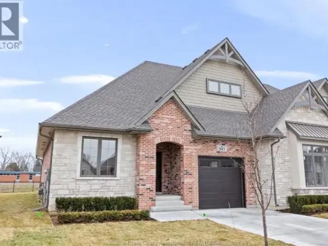 3 Bedroom House Windsor ON 103322822