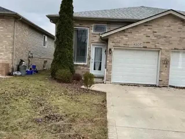3 Bedroom House Windsor ON 104638515