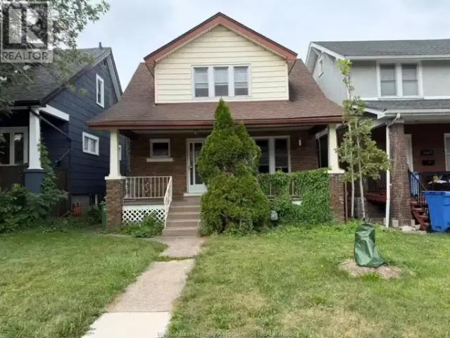 3 Bedroom House Windsor ON 104941045