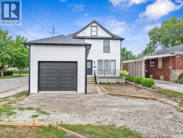 3 Bedroom House Windsor ON 105410946