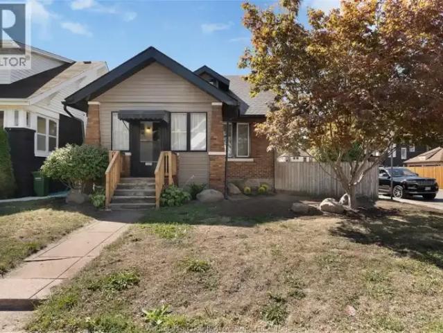 3 Bedroom House Windsor ON 105151059