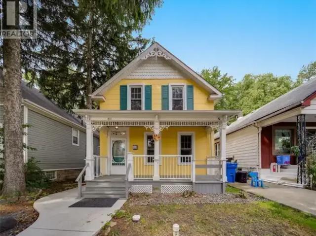 3 Bedroom House Windsor ON 105269482