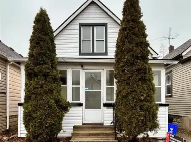 3 Bedroom House Windsor ON LS101878131