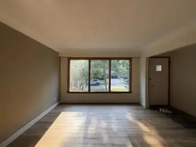 3 Bedroom House Winnipeg MB 104681697