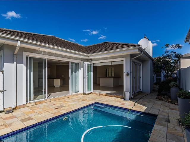 3 Bedroom House To Let in Beacon Bay