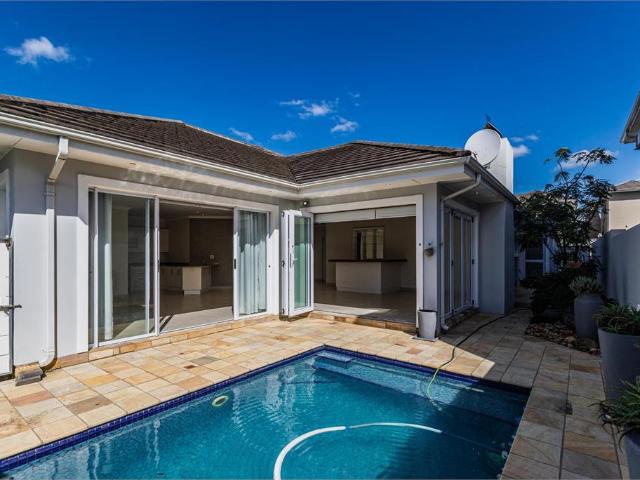 3 Bedroom House To Let in Beacon Bay