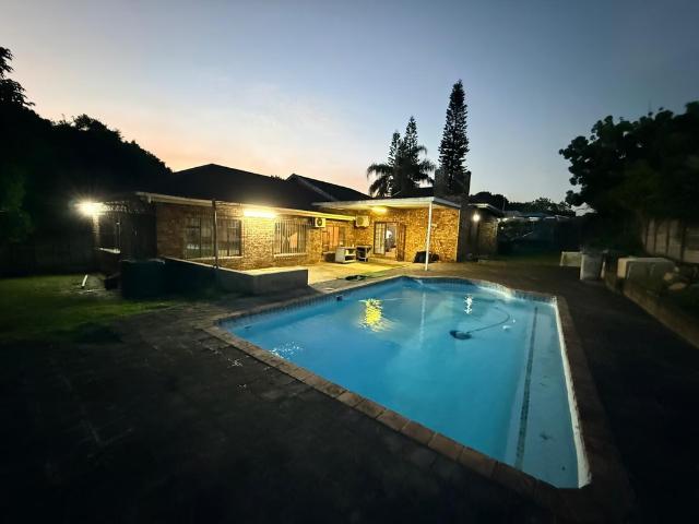 3 Bedroom House To Let in Birdswood