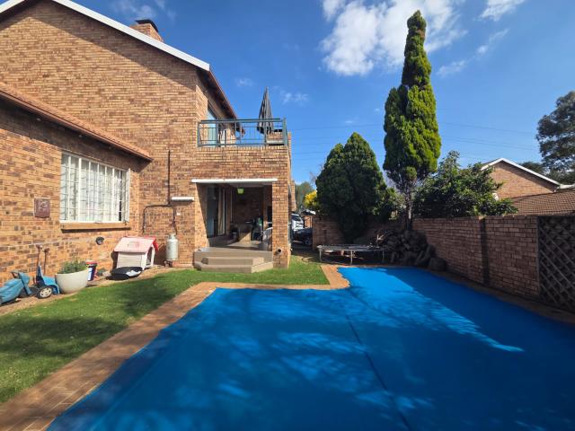 3 Bedroom House To Let in Bromhof