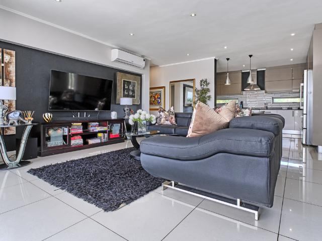 3 Bedroom House To Let in Bryanston