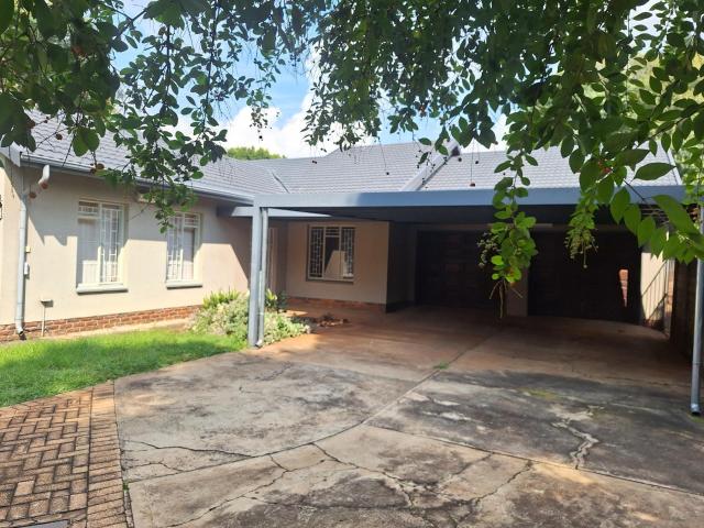 3 Bedroom House To Let in Cashan