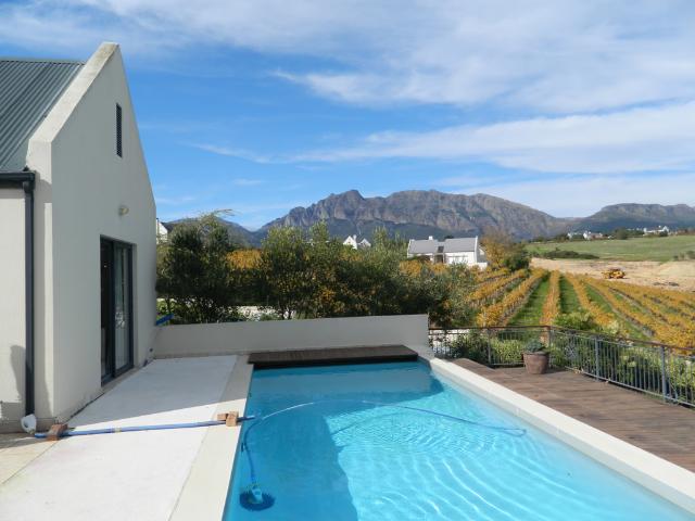 3 Bedroom House To Let in Diemersfontein Wine and Country Estate