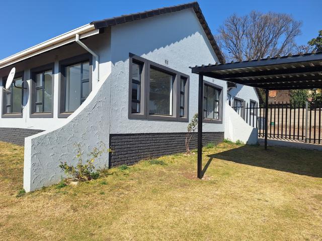 3 Bedroom House To Let in Eden Glen