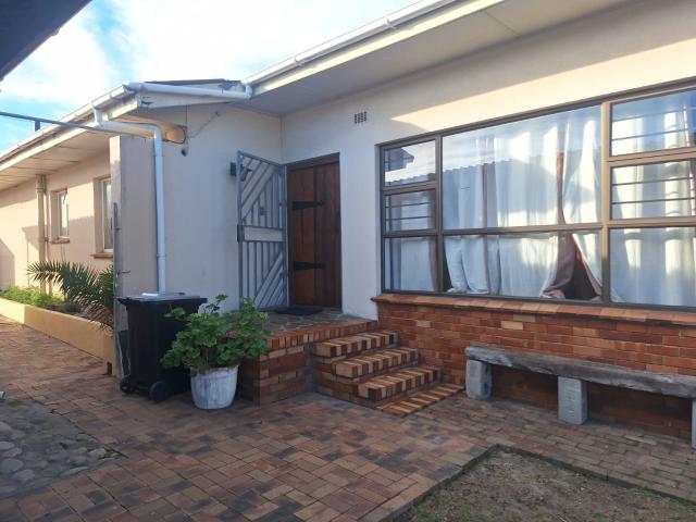3 Bedroom House To Let in Fairfield Estate