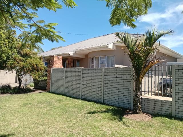 3 Bedroom House To Let in Greenfields