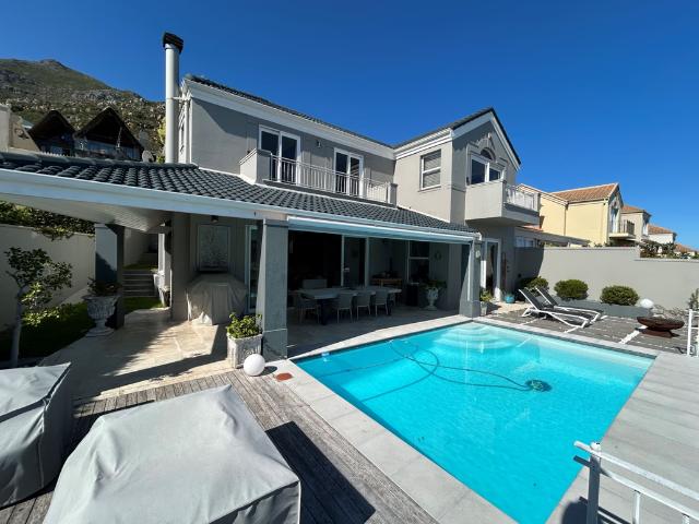 3 Bedroom House To Let in Hanging Meadows