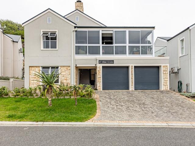 3 Bedroom House To Let in Hemel en Aarde Estate