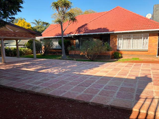 3 Bedroom House To Let in Linden