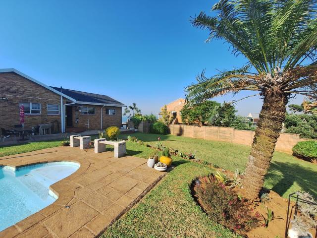 3 Bedroom House To Let in Panorama Park