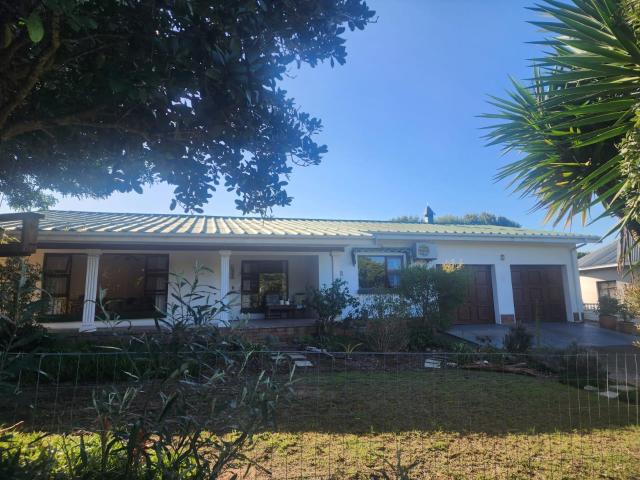 3 Bedroom House To Let in Stilbaai Wes