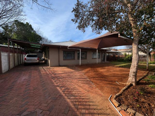3 Bedroom House To Let in Universitas