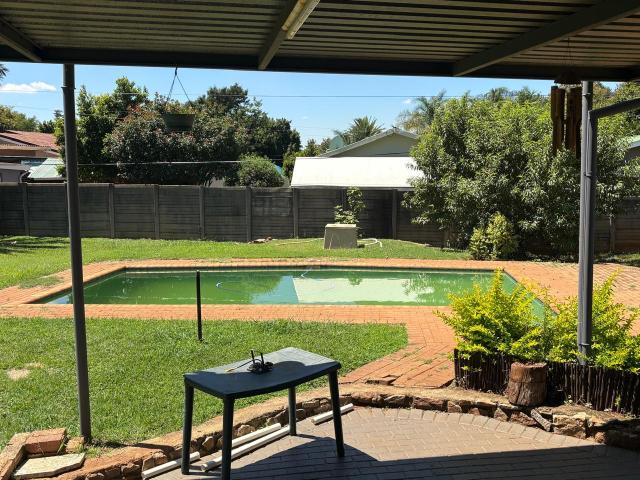 3 Bedroom House To Let in Valhalla