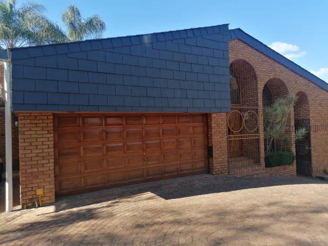 3 Bedroom House To Let in Waterkloof Ridge