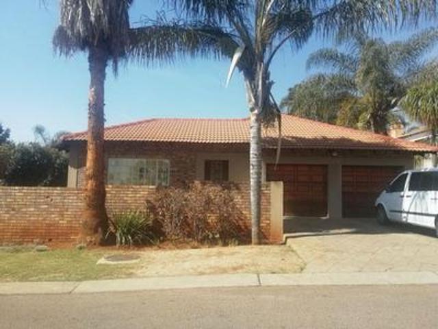 3 bedroom house to let