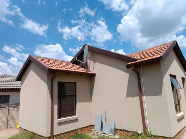 3 Bedroom House to rent Blue Hills