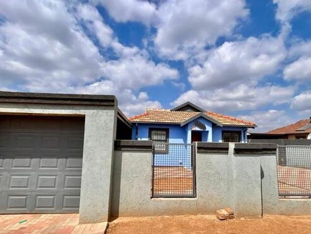 3 Bedroom house to rent in The Orchards, Akasia