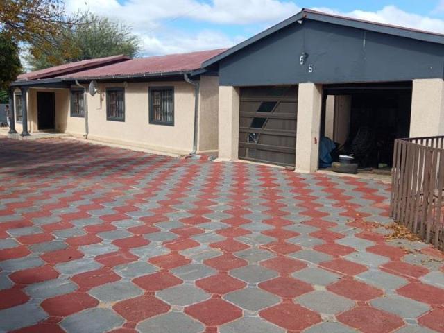 3 Bedroom House to Rent in Vryburg