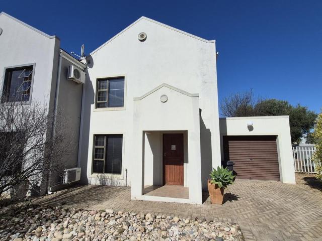 3 Bedroom house to rent in West Bank, Oudtshoorn