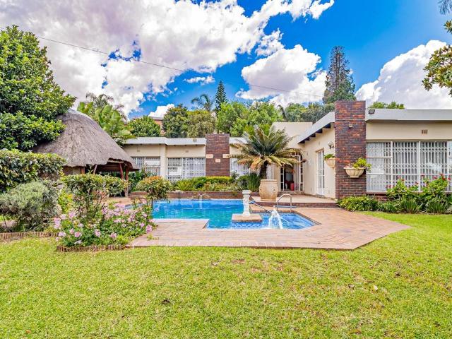 3 Bedroom house to rent in Wilro Park, Roodepoort