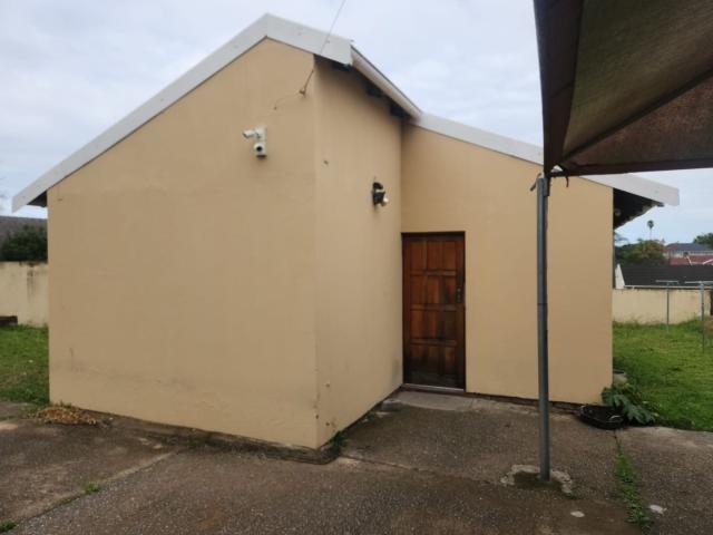 3 Bedroom House To Rent in Amalinda