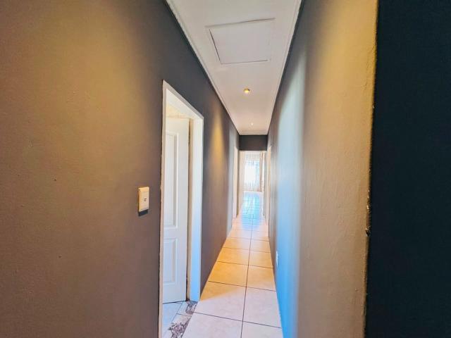3 Bedroom House To Rent in Annlin