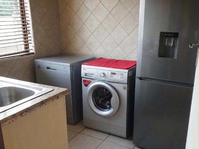 3 Bedroom House To Rent in Benoni Small Farms