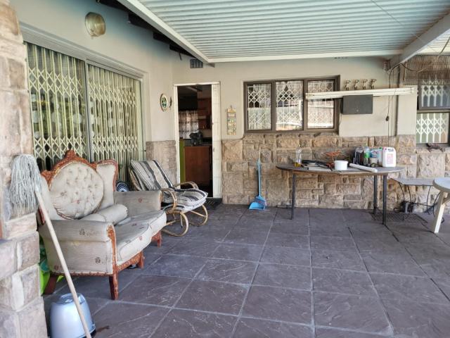 3 Bedroom House To Rent in Bluff