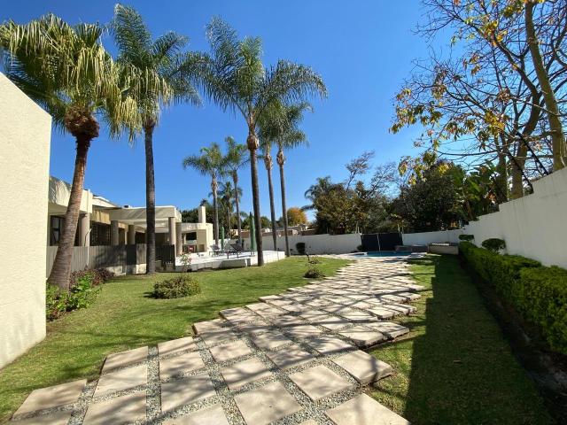 3 Bedroom House To Rent in Bryanston East