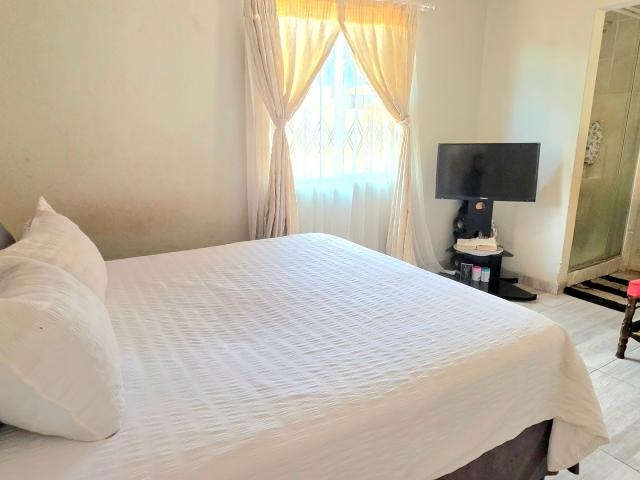 3 Bedroom House To Rent in Dawn Park